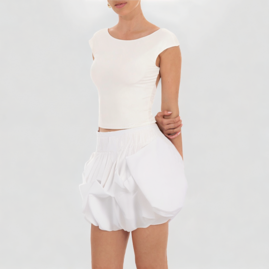 Versatile White Bud Short Skirt