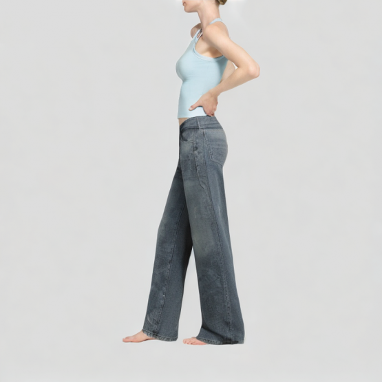 Retro Straight Leg Ripped Jeans